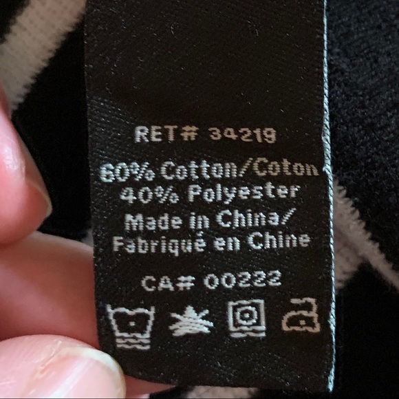 3/$30 Jessica Black & White Striped Sweater Size M - Picture 9 of 14